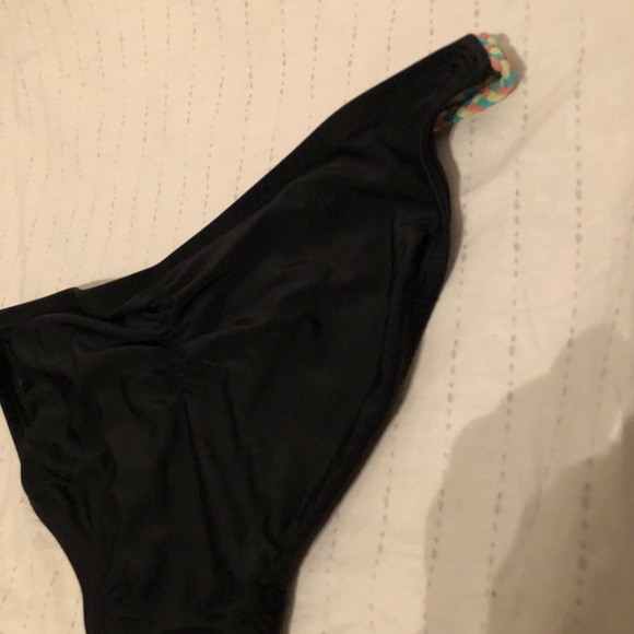 🆕 Black Ruched Bikini Bottom 👙 - Picture 7 of 7